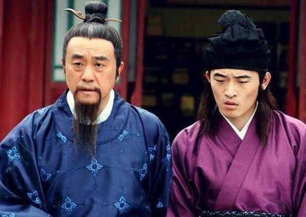 冷汗|朱元璋请功臣吃饭,刘伯温看到饭菜一身冷汗,说道:我们必死无疑