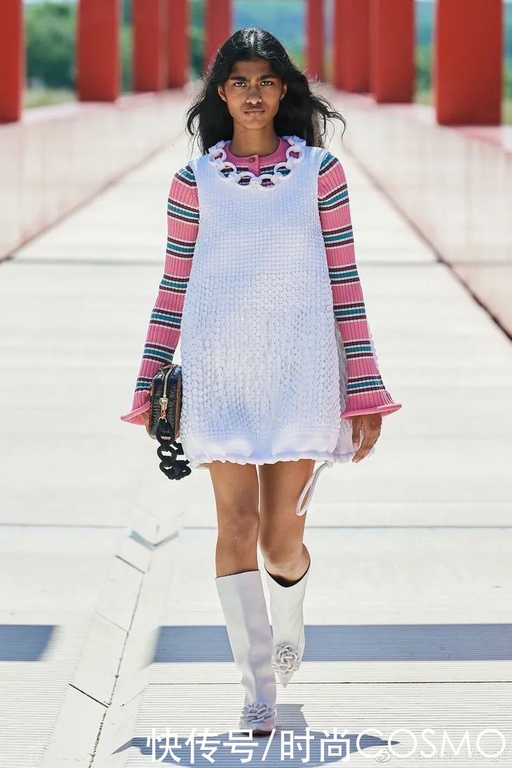 她们的早春秀有多美，我的心就有多荡|壹周潮话题 | 紧身裤