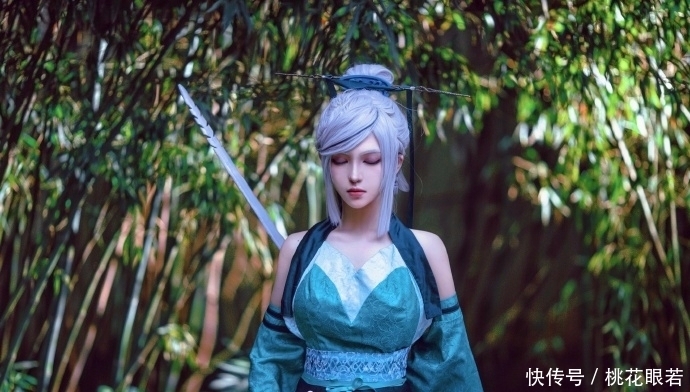 直言|《秦时明月》晓梦Cosplay,完美还原大长腿,官方直言还原度极高