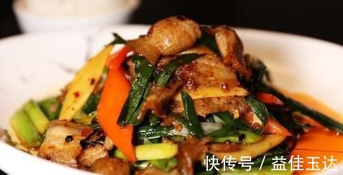 去餐馆必点的解馋下饭菜,在家几步就做完,让人食欲大开,三碗饭不够吃!