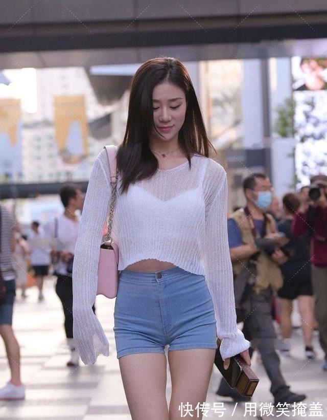 陈丹青 个性独特的瑜伽裤穿搭稳重有气质,靓丽雅致又舒适,减龄优雅!