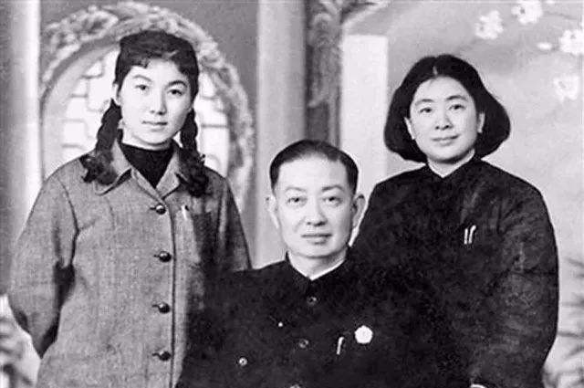 王明华|她陪梅兰芳东山再起,后被无情抛弃,只因她对自己的身体动了手