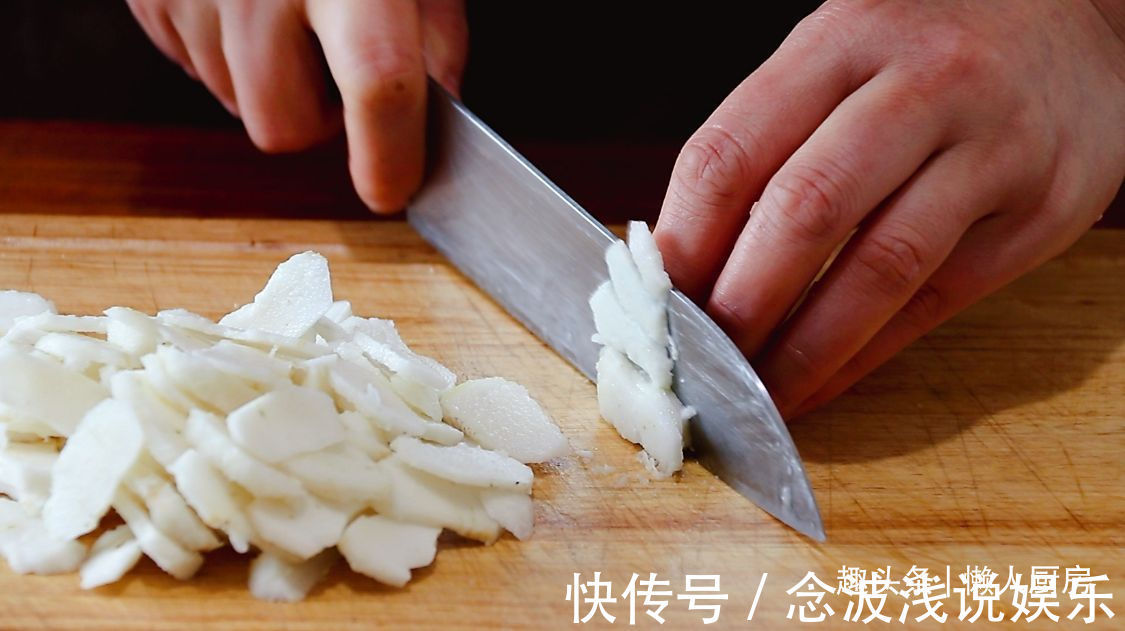 马蹄|这种马蹄糕卖3元多一斤,吃起来软软弹弹,里面脆脆的