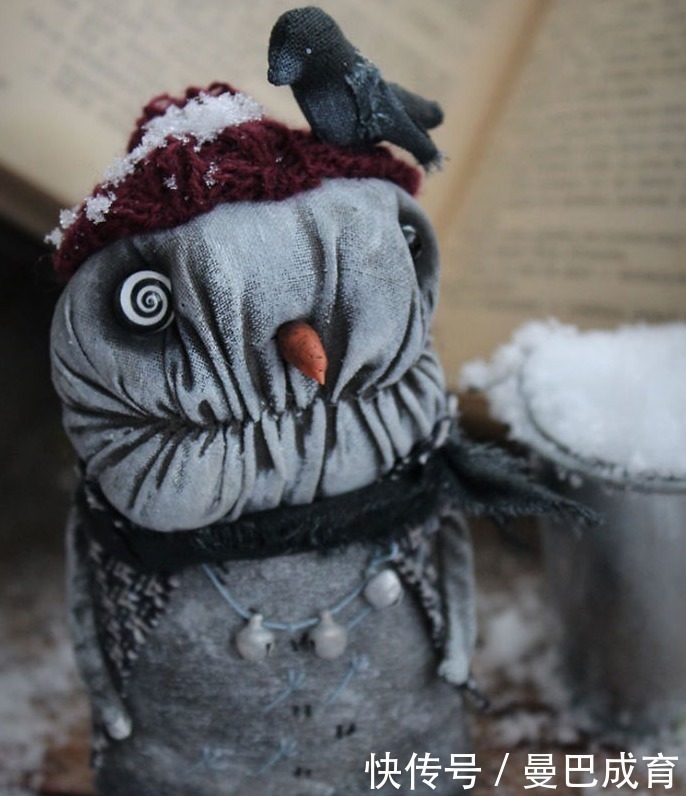 美女&俄罗斯美女手工艺术家和她独特的玩偶们!