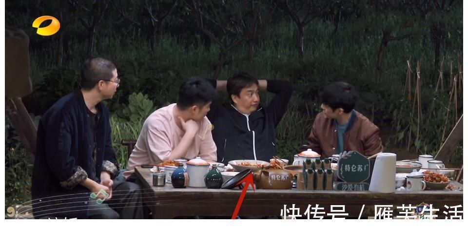 波士顿龙虾、鲍鱼鸡汤，《向往的生活》豪华食材背后田园是假象？
