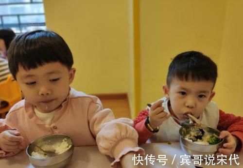 儿科医生|不管家里有钱没钱,多让孩子吃2物,补钙促发育,孩子长个高