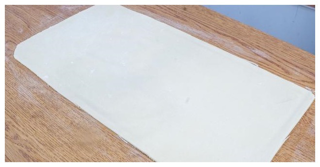 红豆饼不一样的做法，外面根本买不到，简单又好吃，4分钟就出锅