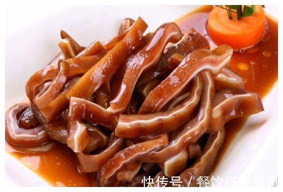 米椒|美食推荐：香辣砂锅鸭、肉末豆腐、红烧鲤鱼、卤水猪耳朵的做法