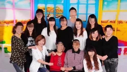 唏嘘|还记得11个姐姐凑32万给弟弟买房娶妻吗?还有后续,令人唏嘘