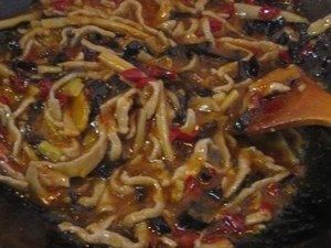  好吃到爆的鱼香肉丝，家常菜中的经典菜品，人人都爱吃