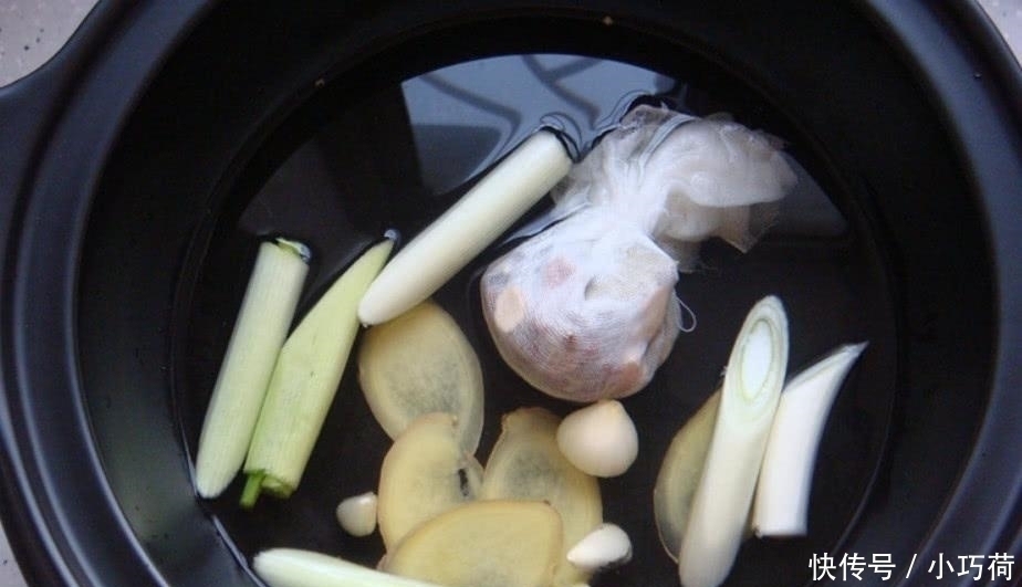 料酒|炖羊肉时什么都能放,就这两样不能,否则肉发酸卖相差,一锅全毁