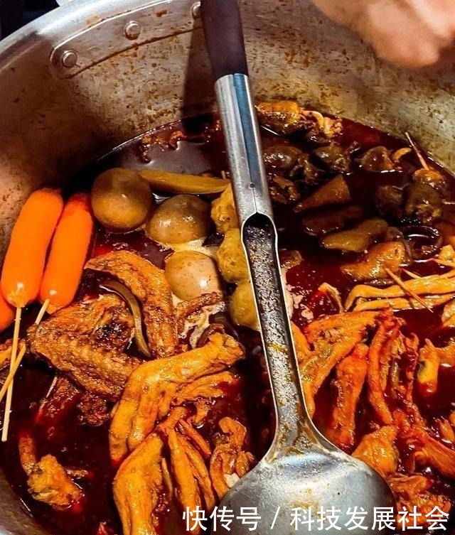 从头吃到尾的平西夜市,没有人能饿着出来!