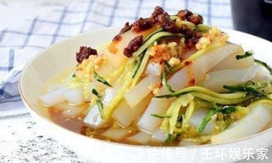 老干妈|美食推荐红烧鱼、木耳炒鸡蛋、烧老豆腐粒、凉拌凉粉的做法
