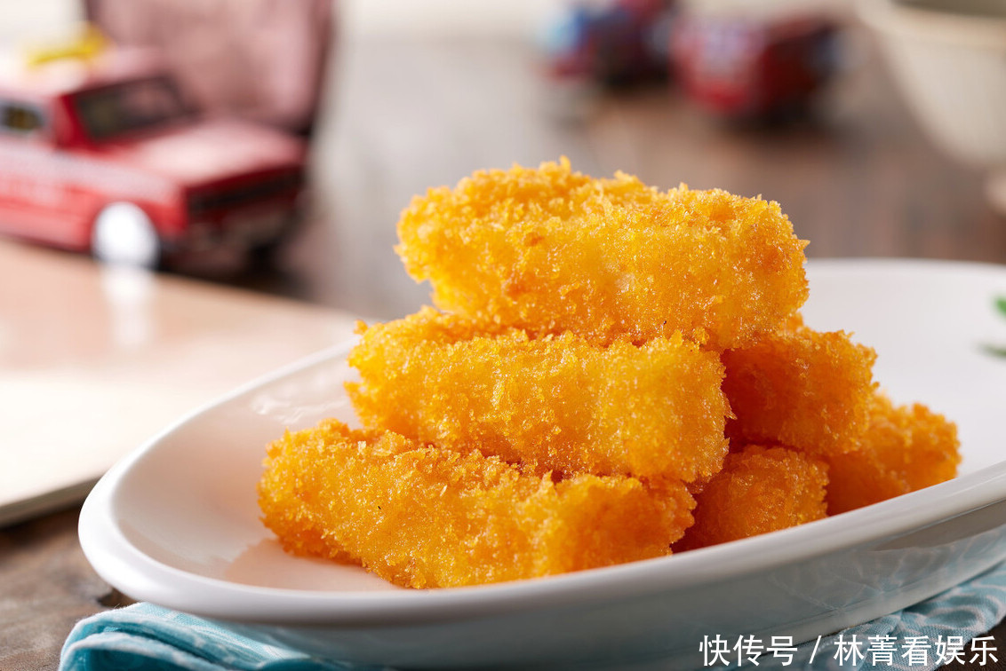牛奶|家里喝不完的牛奶，试试做成脆皮炸鲜奶，外脆里嫩，奶香味浓郁