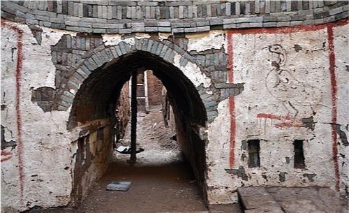 发现|考古挖掘不久即发现盗洞,被笑与盗墓走一条路,进入墓室后意外了