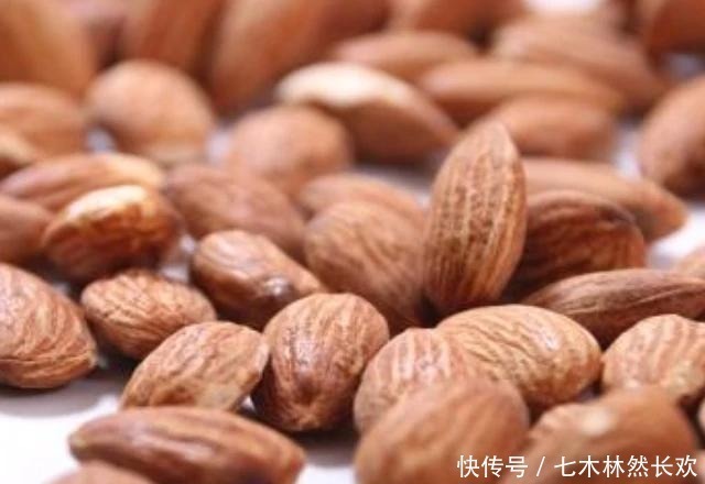 孕妈在孕期,4种“零食”平时要舍得多吃,对胎儿的发育有好处