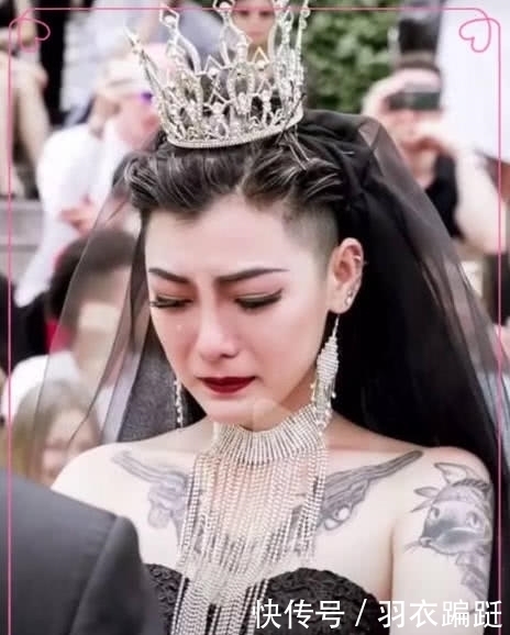 高雅|嫁给了爱情,“黑色婚纱”也可美出新高度,网友:像高雅的黑天鹅
