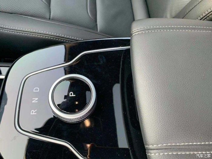 国产车|享受放荡不羁的赛力斯SF5，黑赛所向披靡！