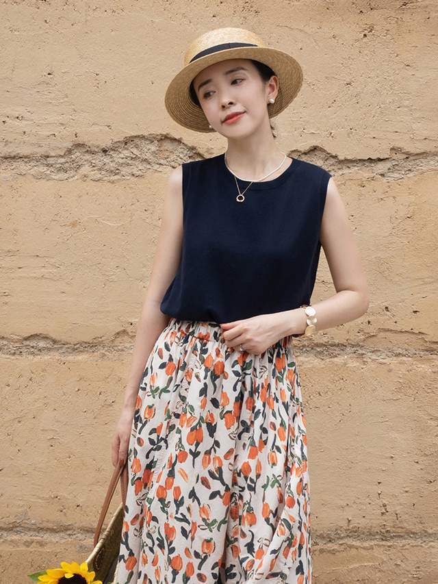 洋气|20岁到30岁的女生夏季末尾这样穿，衬衫配阔腿裤简约洋气，超好看