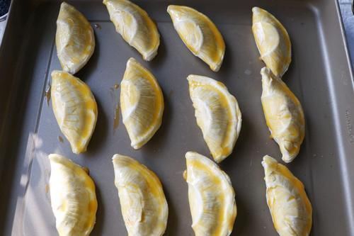 只用1根香蕉，教你做快香蕉酥，层层起酥，香甜好吃