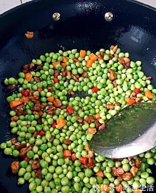 食物|人到中年,不妨多吃3种食物,营养丰富、滋润身体,早吃早受益