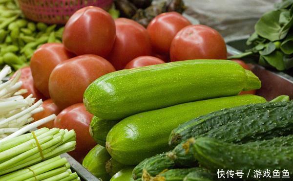 骨质疏松不必吃药?骨科医生劝你别冲动,盲目停药可能会伤身