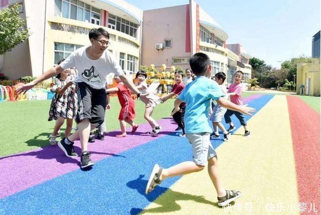 学生|班级里人缘好的学生，身上大多有共性，这些家庭特征希望你也拥有