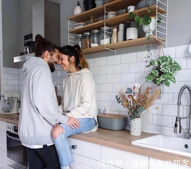 墙面|北欧夫妇的家,简单精致,这么温暖的家居布置,看着超治愈!想住!