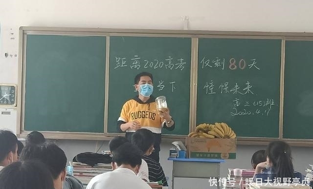 如今|12年前，那个“千里背疯娘”上大学的男孩，如今32岁为国家做贡献