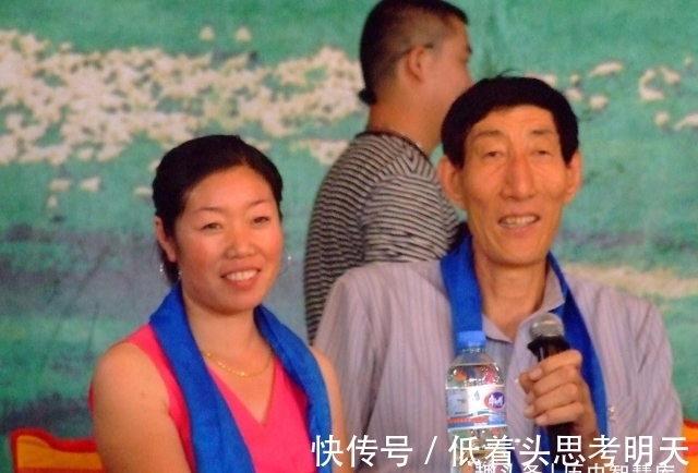 看病|中国巨人鲍喜顺:12年前不顾医生忠告执意生下一子,现在怎样