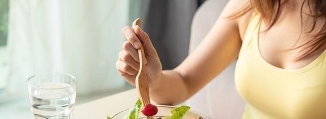 补充蛋白质|想成功减肥记住运动健身餐的7个秘诀,瘦得更健康、更快