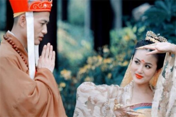 国王|女儿国中,唐僧有没有动心?看女王曾说过什么,他又怎样回答的?