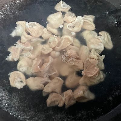 大肠|酸菜炒肥肠