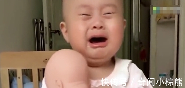 儿子|妈妈将洋娃娃塞进孩子手里,说是他的妹妹,孩子的反应,让人乐了