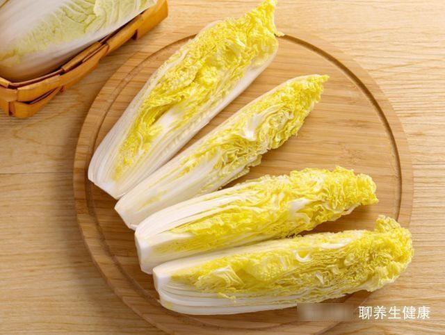 蕨菜|为什么医生建议，平时尽量少吃这6种蔬菜？了解一下，不会吃亏！