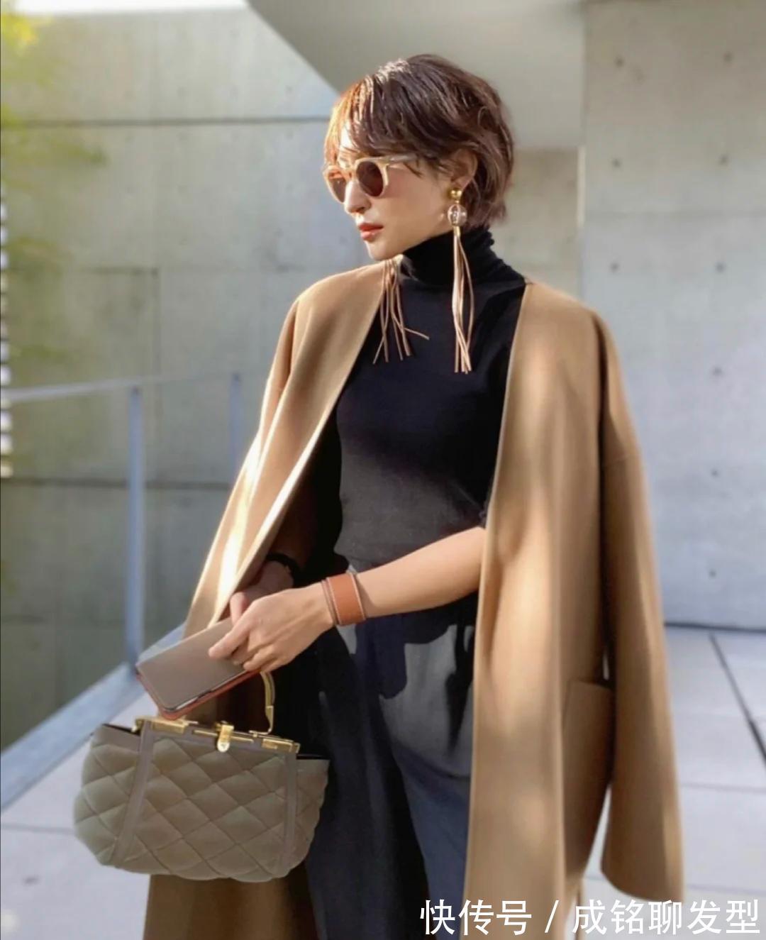 气质|为什么建议40+的女人多穿大衣?答案都在这里,穿对了气质真好