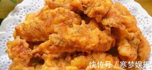 鸡胸肉不要总炒着吃了,试试这做法,外酥里嫩,吃着特解馋!