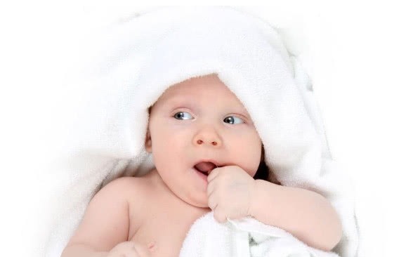 宝宝|孕妈注意：不想宝宝变“脑瘫”，孕期最好避免以下3件事情