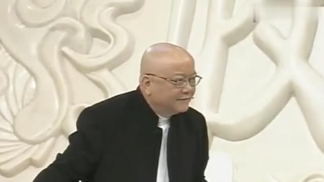 鉴宝!当年在鉴宝节目上,王刚思考了5秒,直接将2亿宝贝砸碎,后来怎样