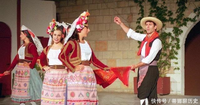 处置|亚历山大打败波斯时,俘虏了一万多波斯女子,他是如何处置的