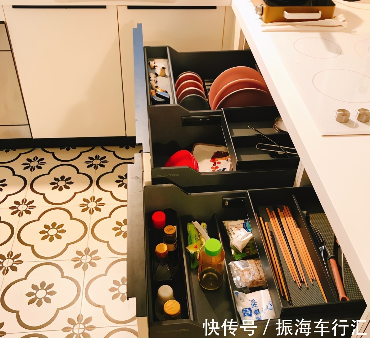 地砖|家里“穷装”的4个地方，不仅省钱还实用，入住后感觉真舒适！