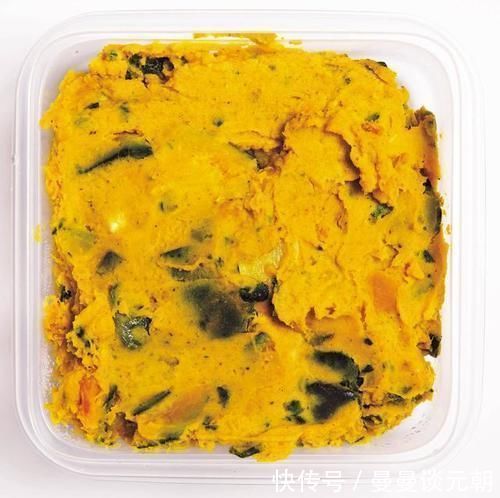 调味料|南瓜别再做南瓜饼了,这样做非常的好吃,一次2盘不够吃