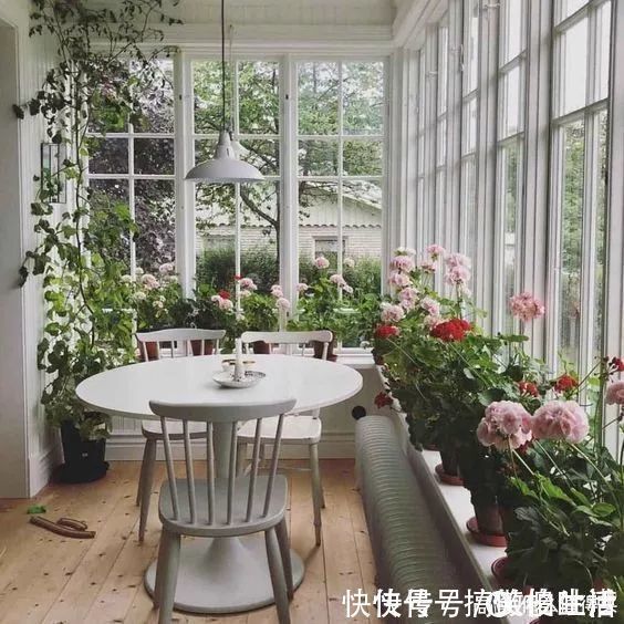 断桥铝合金窗|顶楼和一楼有个这样的阳光房,胜过千万豪宅,收藏!