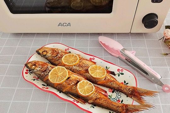 鱼腥的“克星”不是葱姜，而是它！做鱼时加一点，鱼肉鲜嫩无腥味