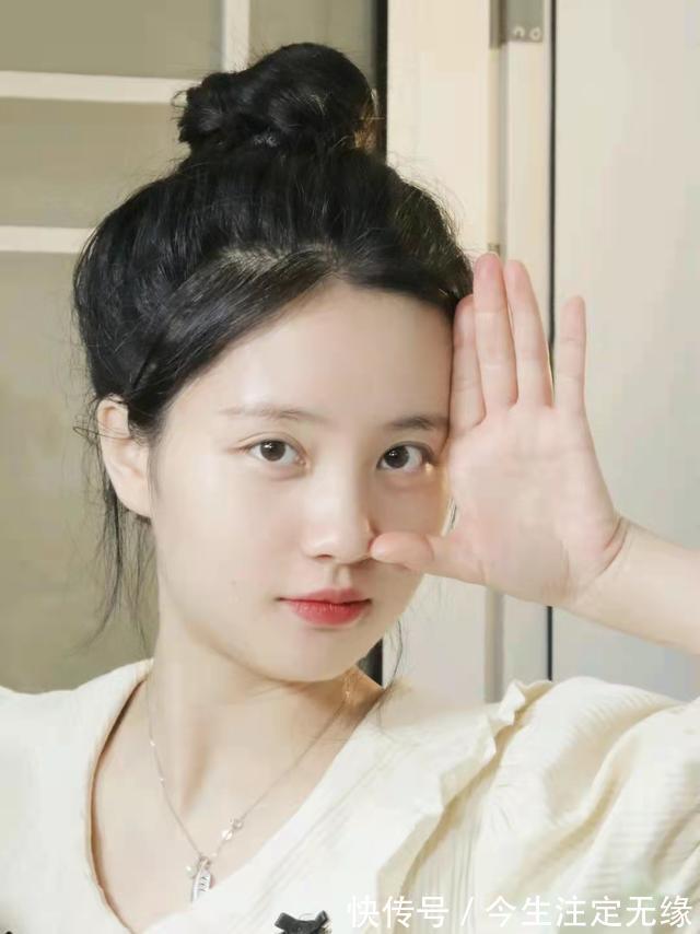 护肤品 女人上了年龄,护肤时做到3要3不要,你能做到几个