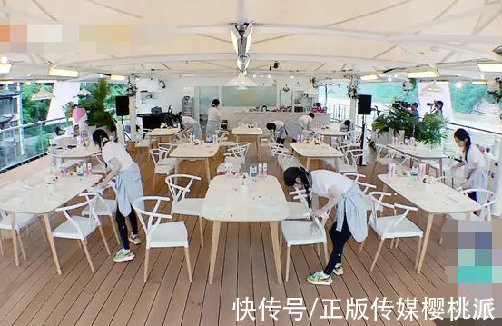 黃曉明|趙麗穎回“中餐廳”，挨個(gè)擊破與節(jié)目組、黃曉明和寧靜的失和傳聞