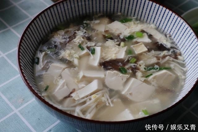 晒晒小姑子做的午餐,5人4道菜,实惠营养,花销不到40元