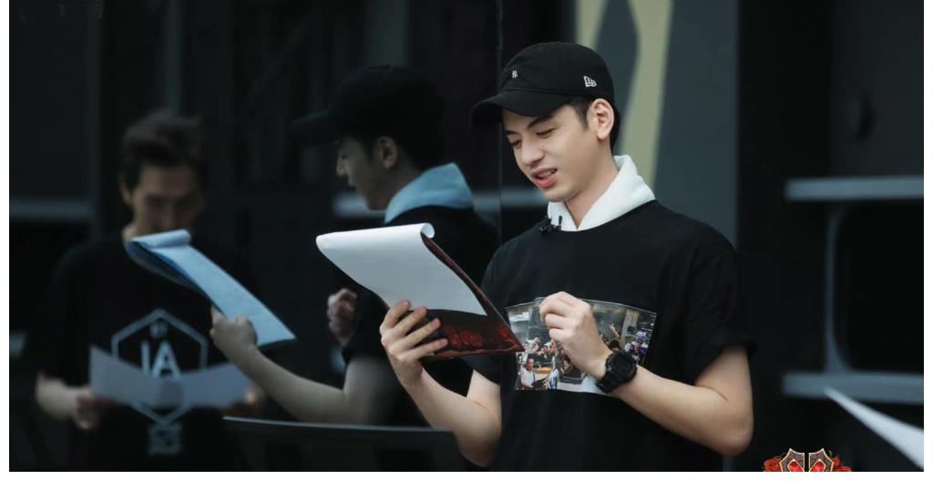 尹正|《披荆斩棘的哥哥》如同一面镜子，照出不同的个性魅力：摇滚组仗义功夫组有格局