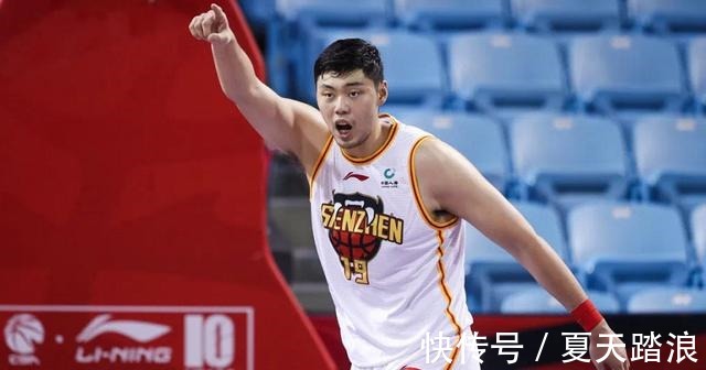 布克|4連?。螐?qiáng)隊(duì)為何只是缺少一個(gè)沈梓捷，深圳隊(duì)就如此不禁打