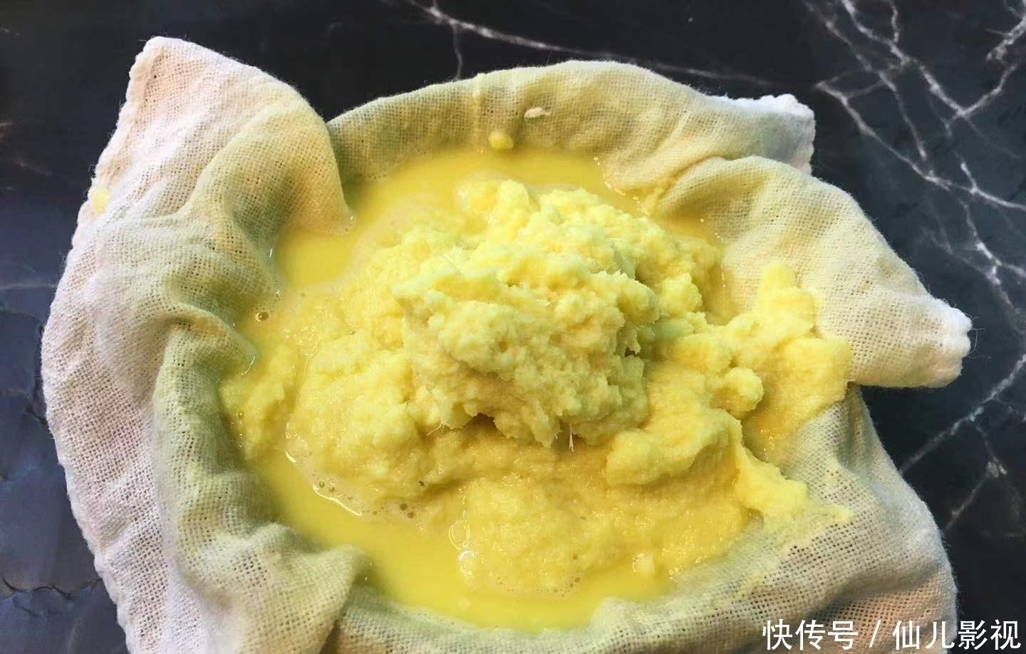 冬天女人手脚冰凉就喝它,每天一杯,驱寒又暖胃,做一次喝一个月